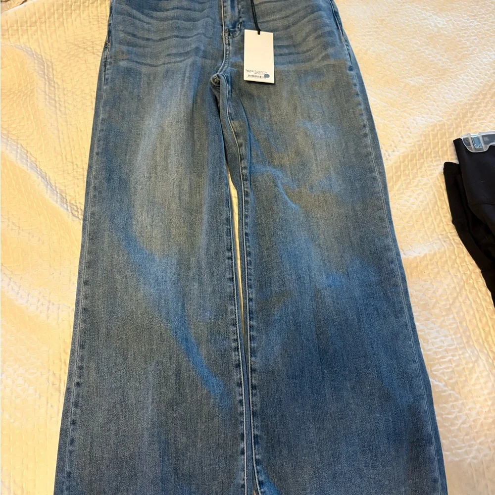Stylish Blue Flare Jeans - Picture 1 of 4